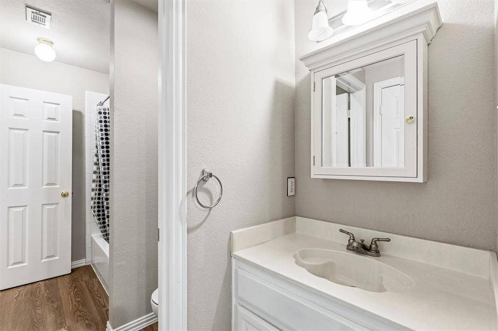 4136 Silverthorne Street, Richardson, TX 75082 4136 Silverthorne Street, Richardson, TX 75082