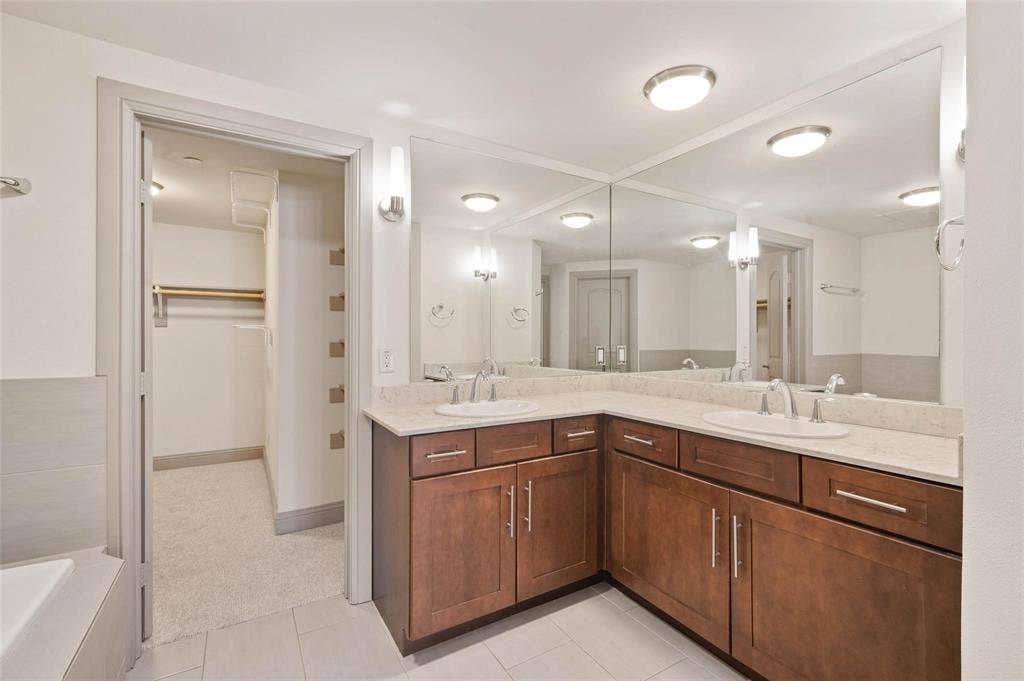 3142 Ross Avenue, #4, Dallas, TX 75204 3142 Ross Avenue, #4, Dallas, TX 75204