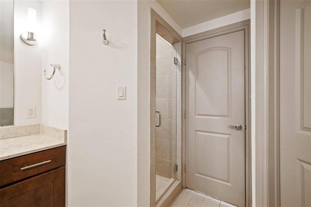 3142 Ross Avenue, #4, Dallas, TX 75204 3142 Ross Avenue, #4, Dallas, TX 75204