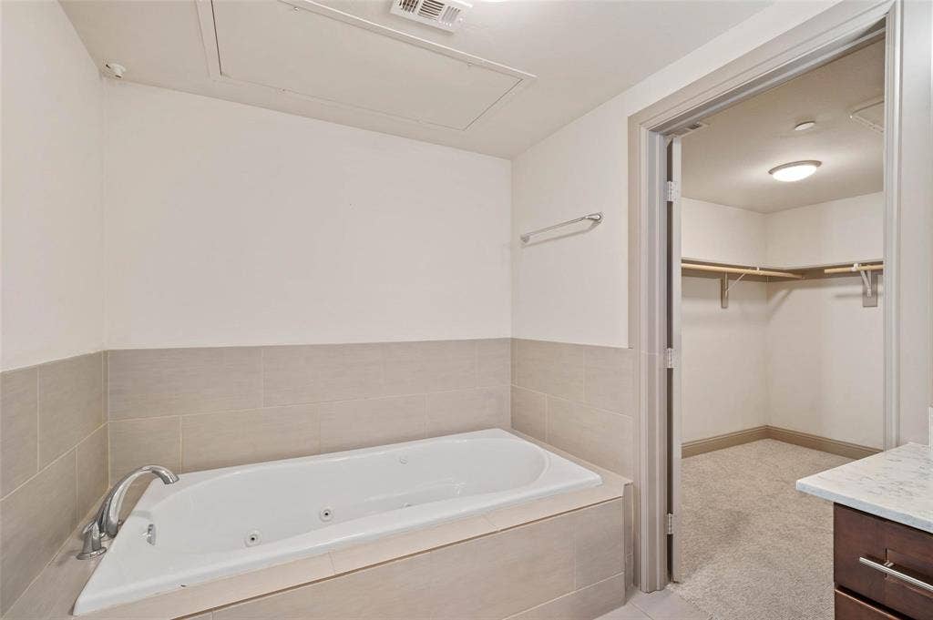3142 Ross Avenue, #4, Dallas, TX 75204 3142 Ross Avenue, #4, Dallas, TX 75204