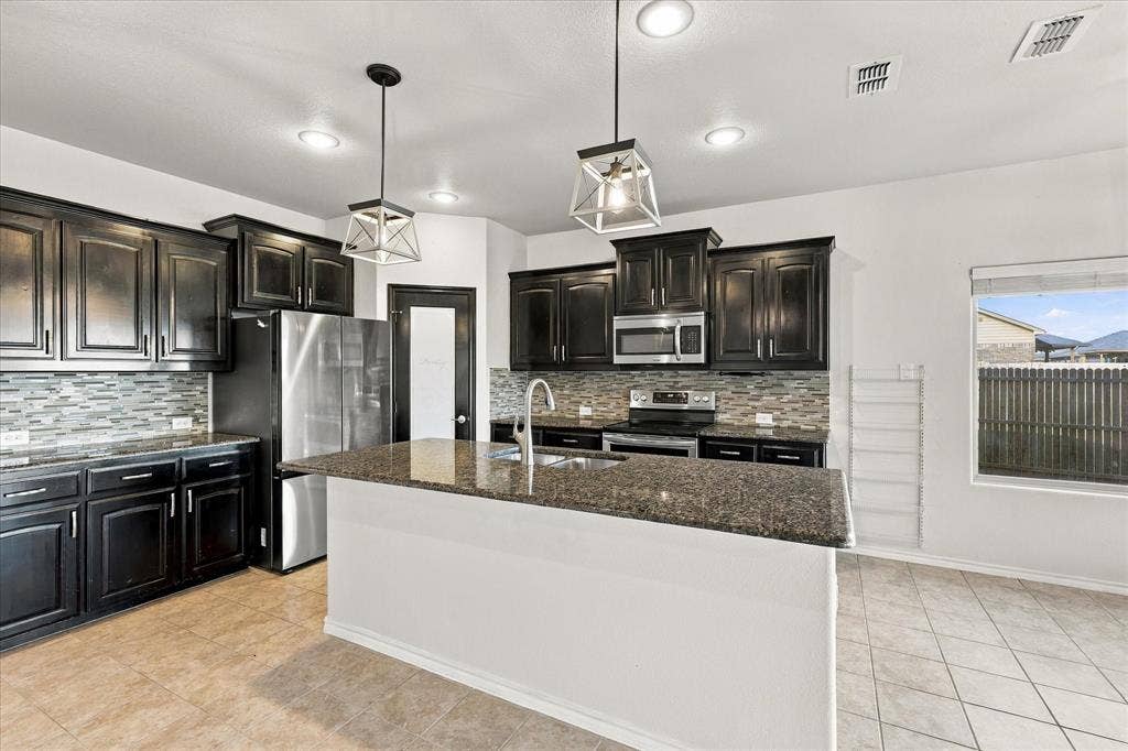 1025 Doe Meadow Drive, Fort Worth, TX 76028 1025 Doe Meadow Drive, Fort Worth, TX 76028