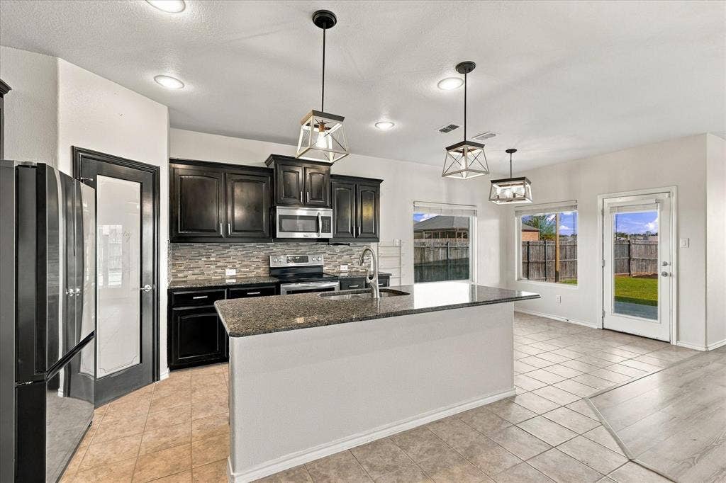 1025 Doe Meadow Drive, Fort Worth, TX 76028 1025 Doe Meadow Drive, Fort Worth, TX 76028