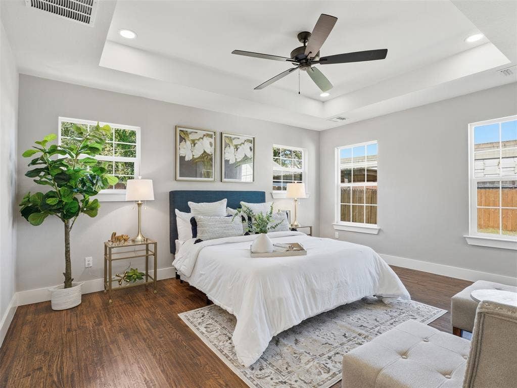 4016 Locke Avenue, Fort Worth, TX 76107 4016 Locke Avenue, Fort Worth, TX 76107