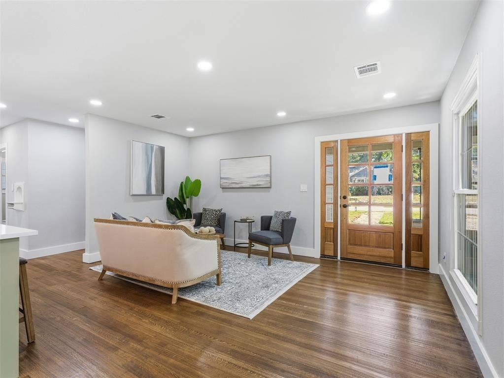 4016 Locke Avenue, Fort Worth, TX 76107 4016 Locke Avenue, Fort Worth, TX 76107