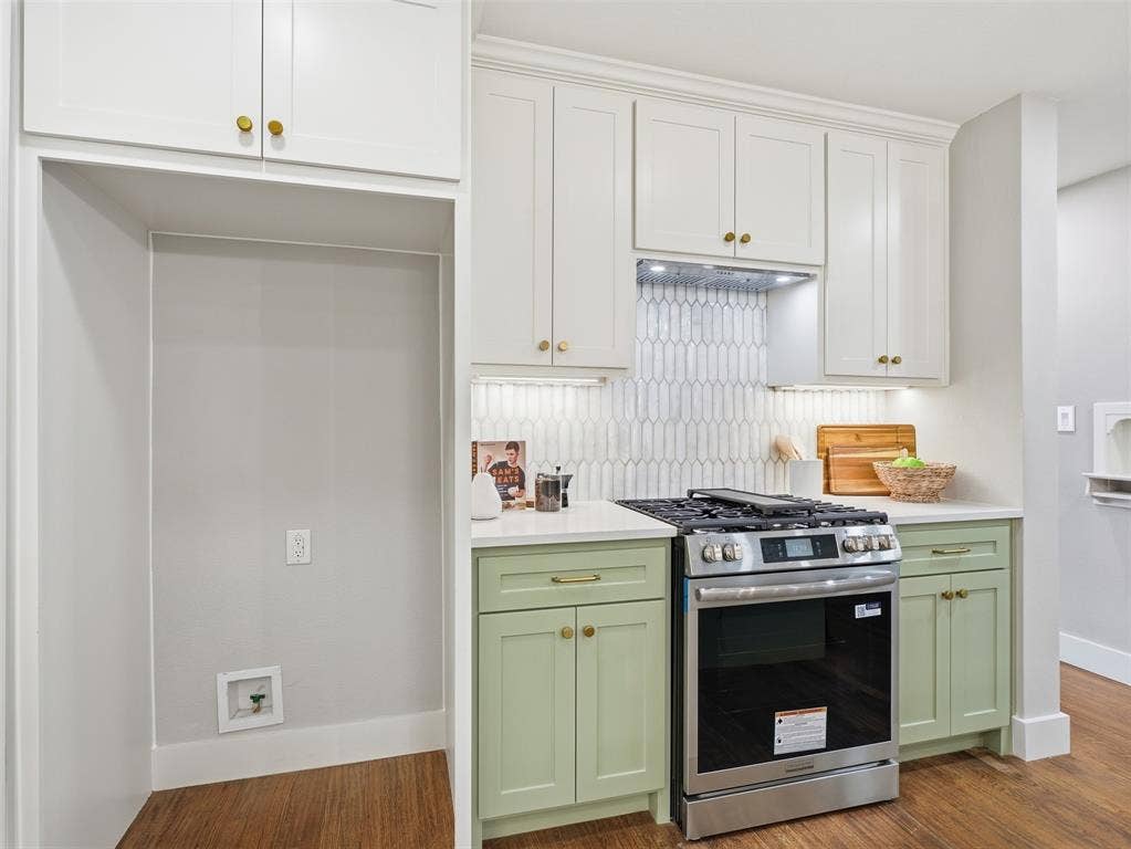 4016 Locke Avenue, Fort Worth, TX 76107 4016 Locke Avenue, Fort Worth, TX 76107