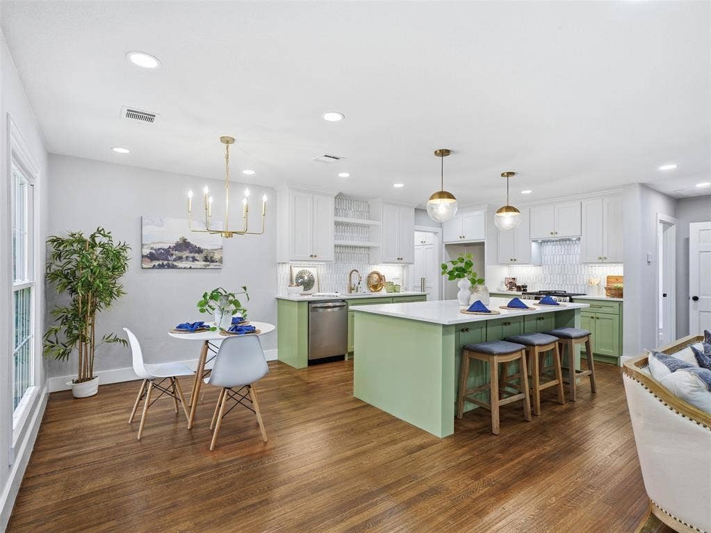 4016 Locke Avenue, Fort Worth, TX 76107 4016 Locke Avenue, Fort Worth, TX 76107