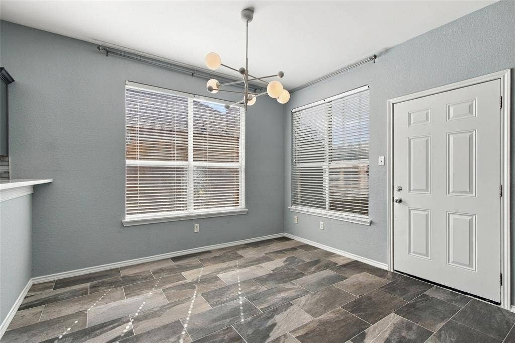 2071 Sunset Lane, Lewisville, TX 75067