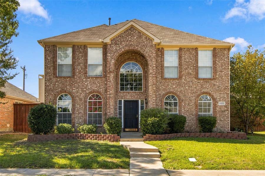 Property photo for 2071 Sunset Lane, Lewisville, TX