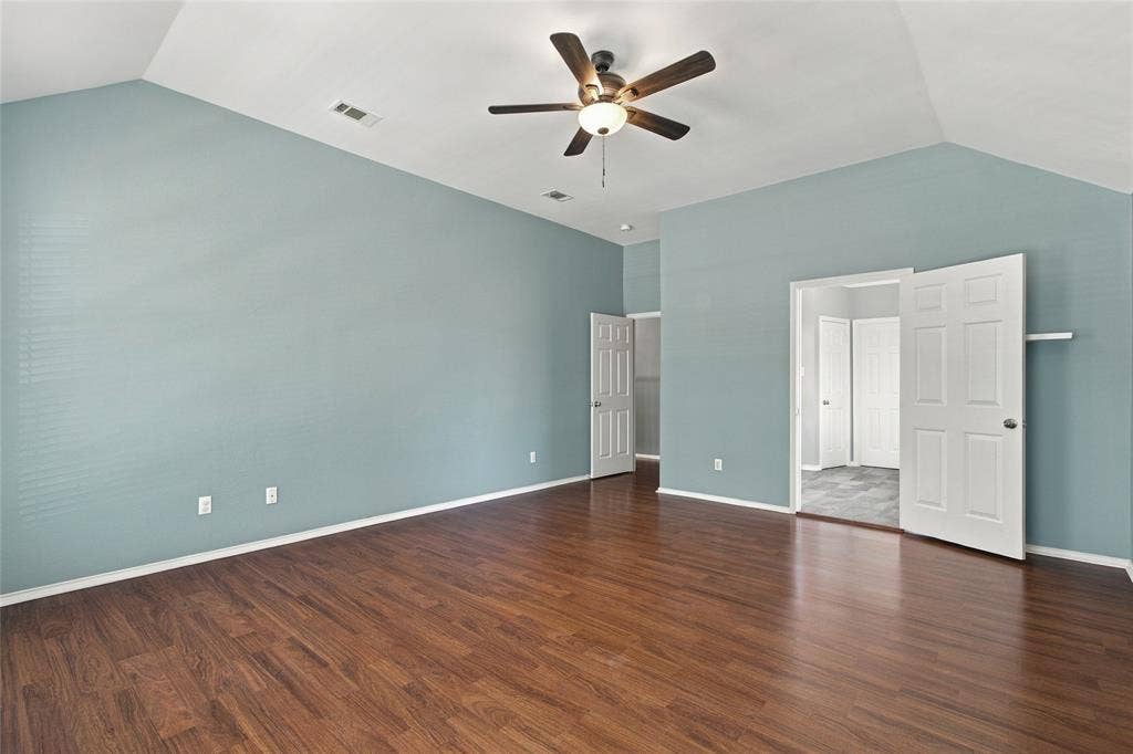 2071 Sunset Lane, Lewisville, TX 75067