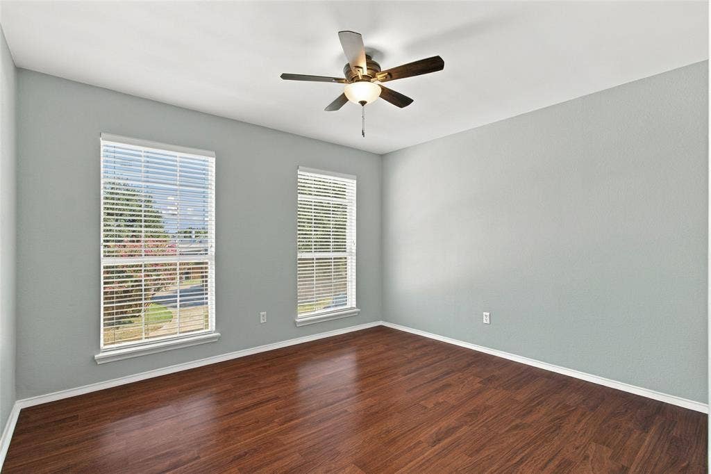2071 Sunset Lane, Lewisville, TX 75067