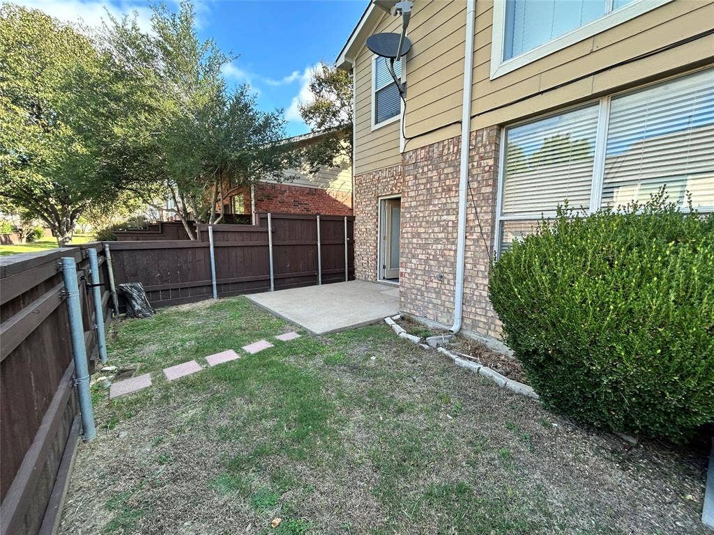 8517 Hunters Trace Lane, Plano, TX 75024 8517 Hunters Trace Lane, Plano, TX 75024