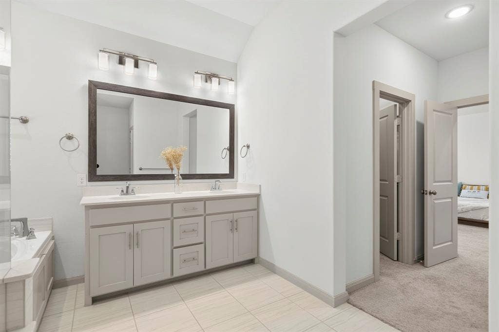5817 Liberty Hill Drive, McKinney, TX 75070 5817 Liberty Hill Drive, McKinney, TX 75070