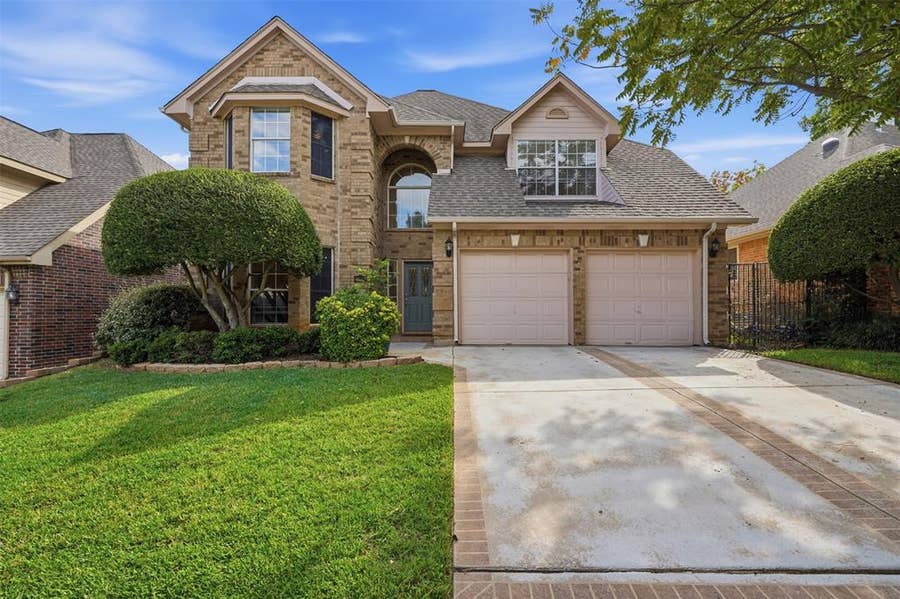 Property photo for 3018 Oak Cove Road, Arlington, TX