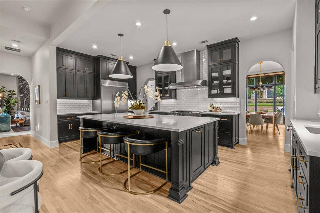 2413 Lofton Terrace, Fort Worth, TX 76109