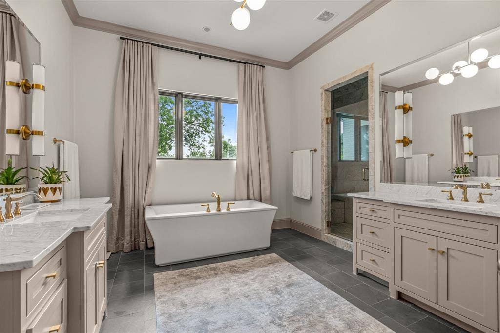 2413 Lofton Terrace, Fort Worth, TX 76109