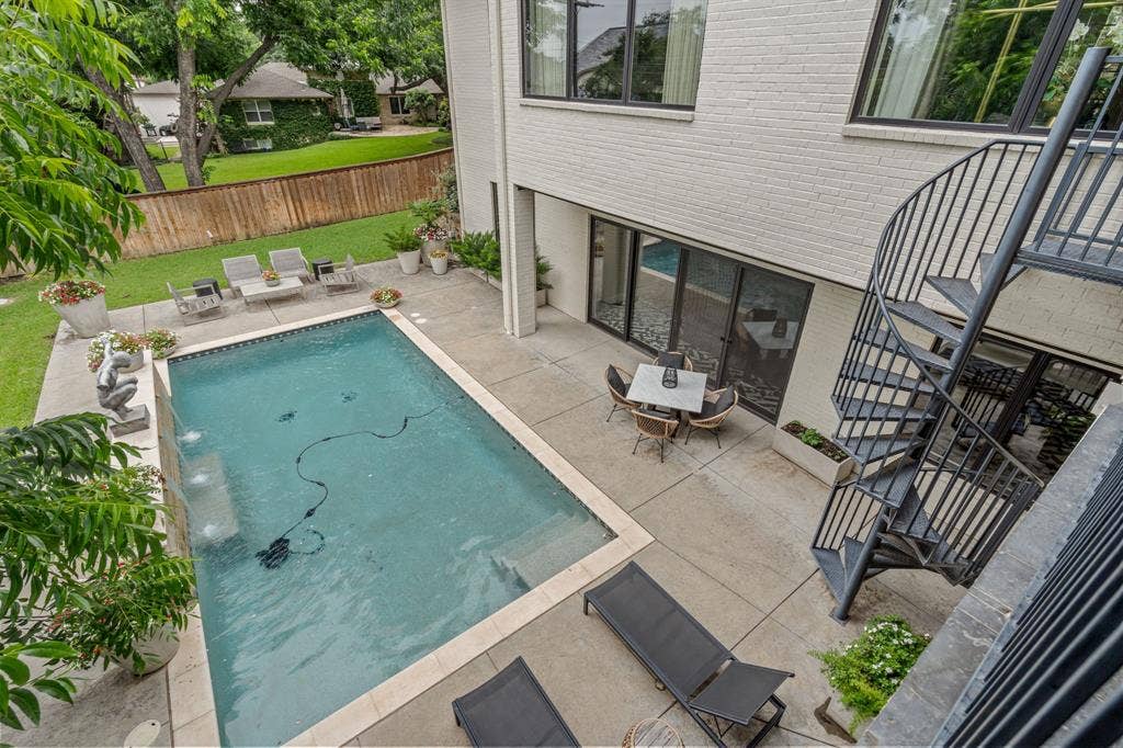 2413 Lofton Terrace, Fort Worth, TX 76109