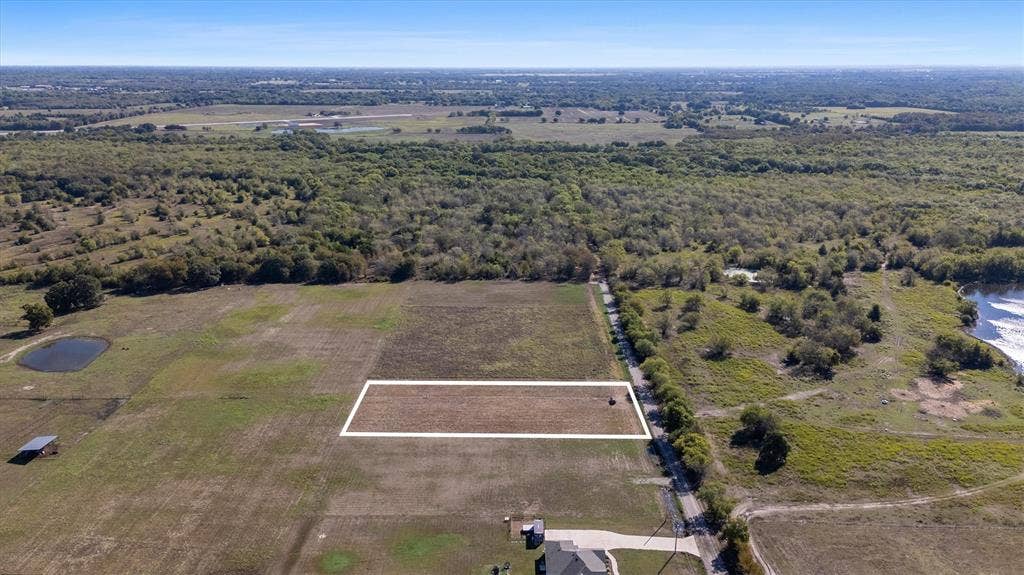 784 County Road 1021, Wolfe City, TX 75496 784 County Road 1021, Wolfe City, TX 75496