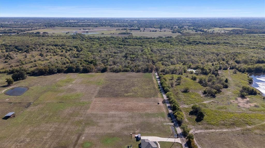 784 County Road 1021, Wolfe City, TX 75496 784 County Road 1021, Wolfe City, TX 75496