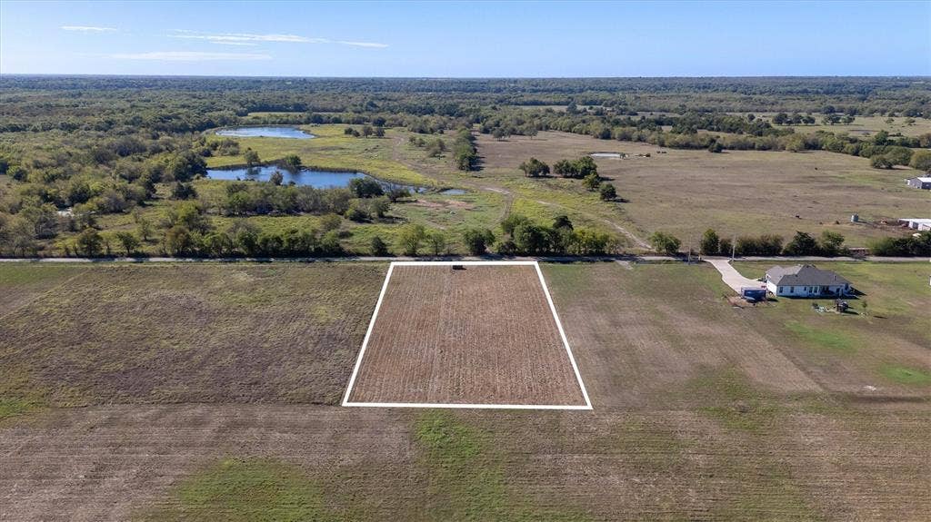 784 County Road 1021, Wolfe City, TX 75496 784 County Road 1021, Wolfe City, TX 75496