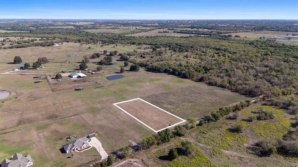 784 County Road 1021, Wolfe City, TX 75496 784 County Road 1021, Wolfe City, TX 75496