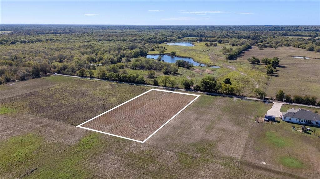 784 County Road 1021, Wolfe City, TX 75496 784 County Road 1021, Wolfe City, TX 75496