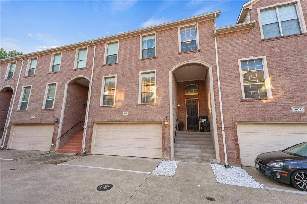 4007 Brownstone Court, Dallas, TX 75204