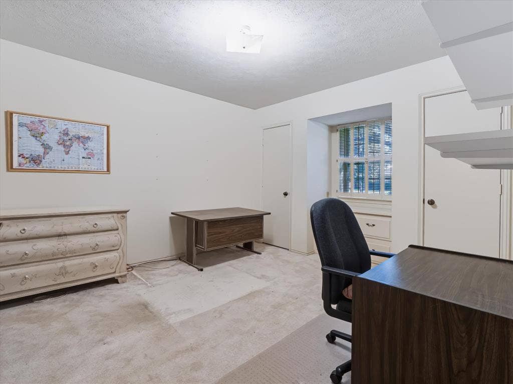 6911 Brentfield Drive, Dallas, TX 75248 6911 Brentfield Drive, Dallas, TX 75248