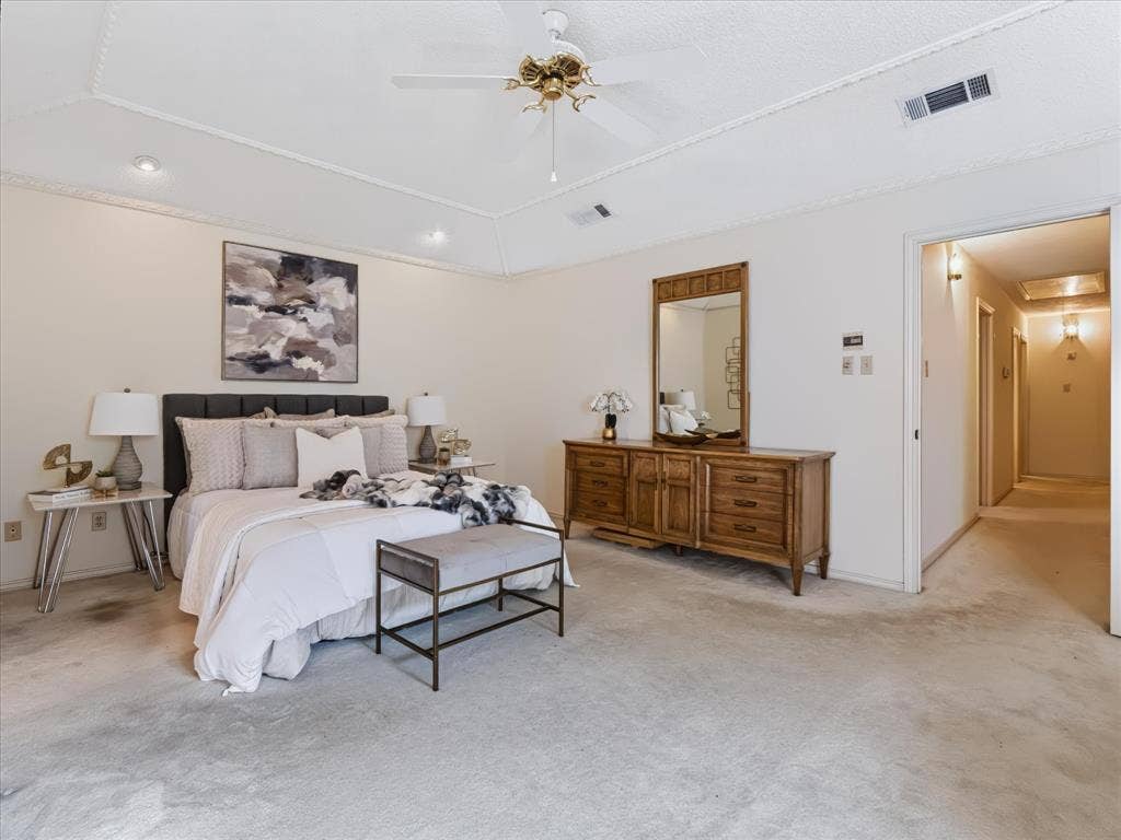 6911 Brentfield Drive, Dallas, TX 75248 6911 Brentfield Drive, Dallas, TX 75248