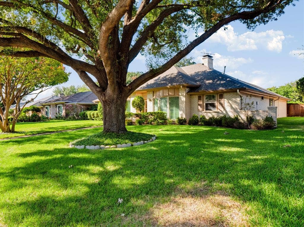 6911 Brentfield Drive, Dallas, TX 75248 6911 Brentfield Drive, Dallas, TX 75248