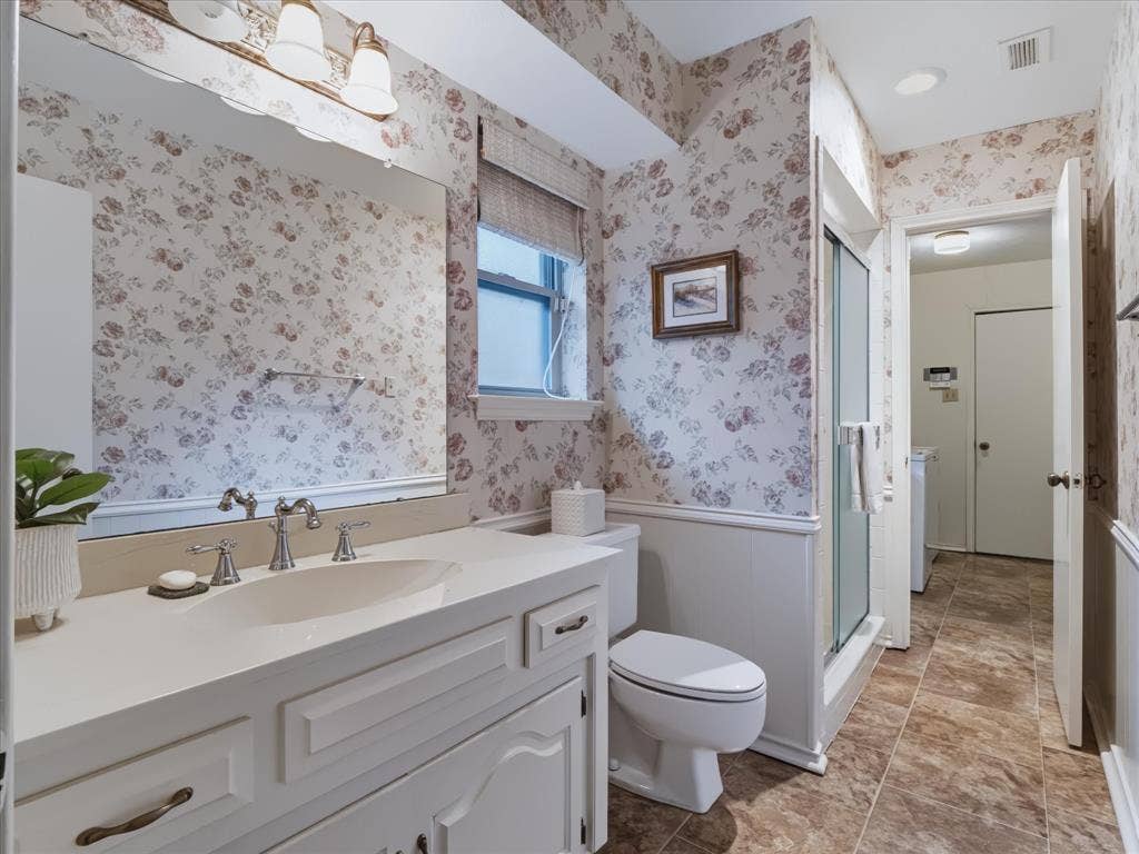 6911 Brentfield Drive, Dallas, TX 75248 6911 Brentfield Drive, Dallas, TX 75248