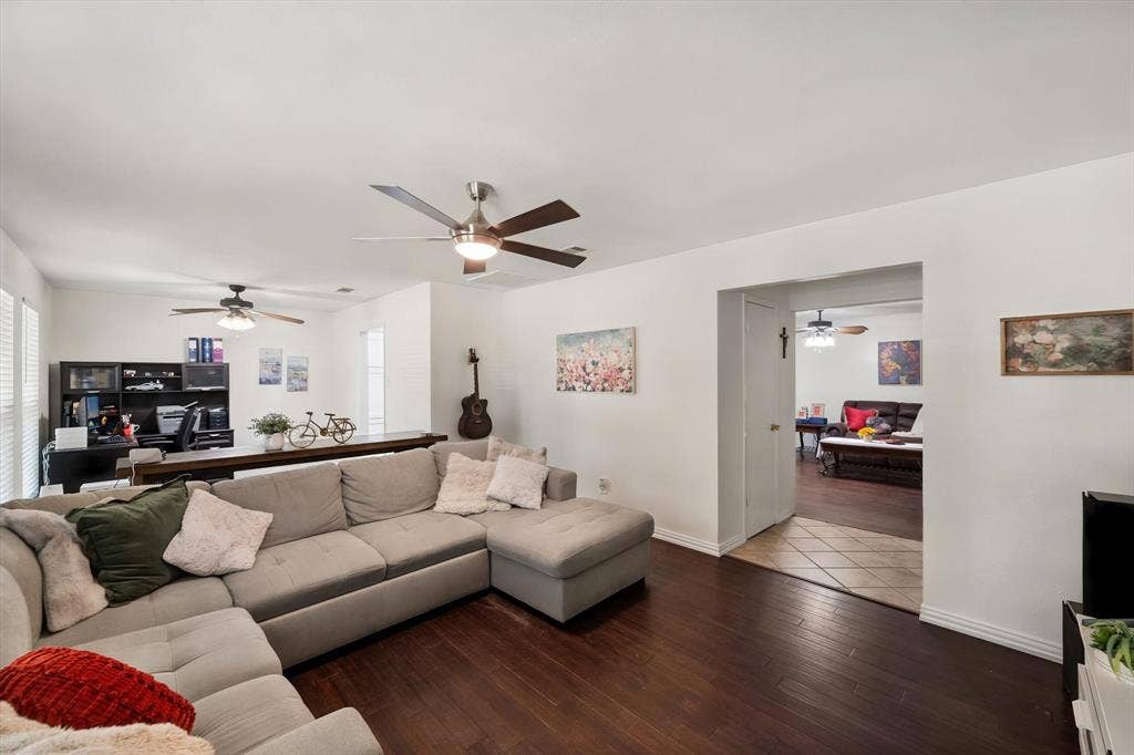 1012 Keith Drive, Hurst, TX 76053