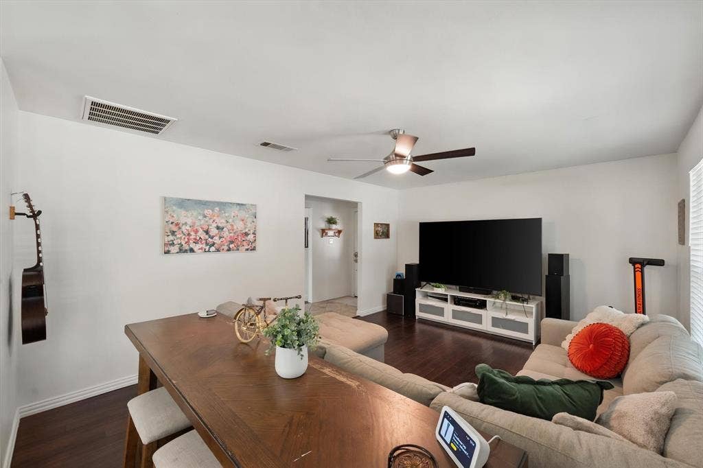 1012 Keith Drive, Hurst, TX 76053
