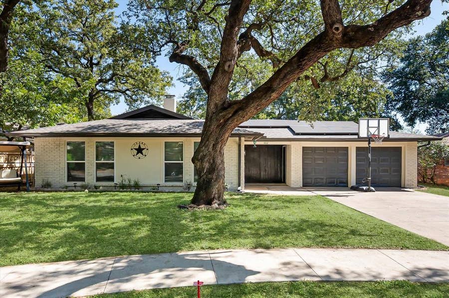 Property photo for 1012 Keith Drive, Hurst, TX