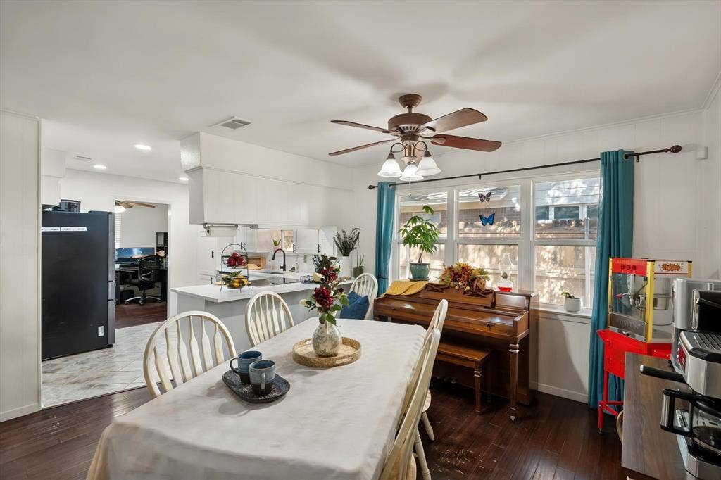 1012 Keith Drive, Hurst, TX 76053