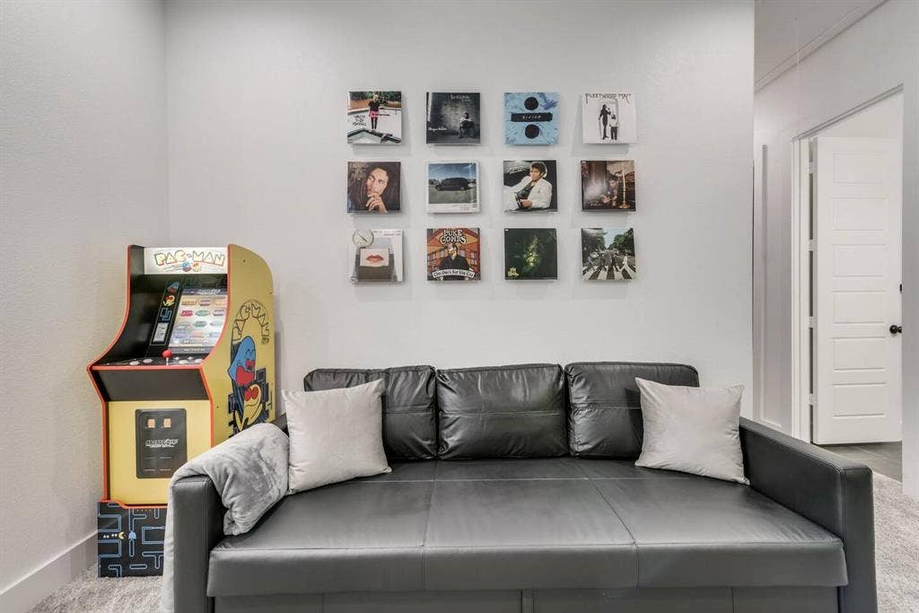 2015 S Ewing Avenue, Dallas, TX 75216 2015 S Ewing Avenue, Dallas, TX 75216