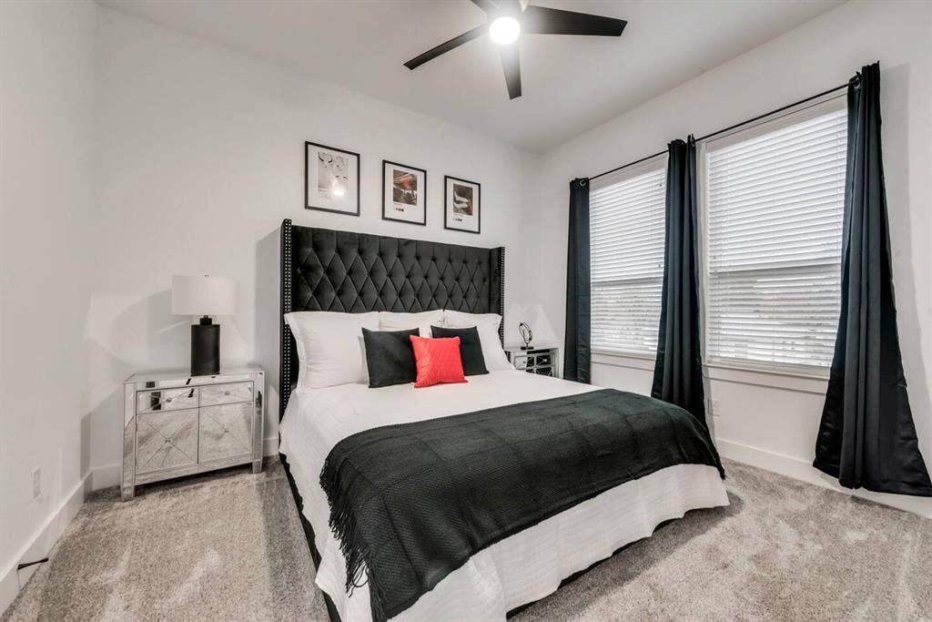 2015 S Ewing Avenue, Dallas, TX 75216 2015 S Ewing Avenue, Dallas, TX 75216