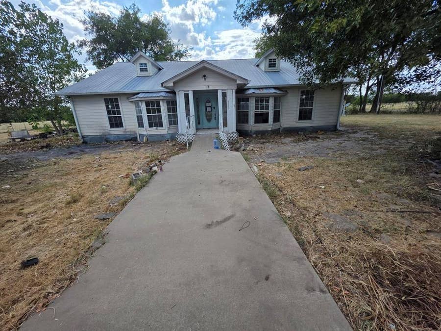Property photo for 1917 County Road 1144, Miller Grove, TX