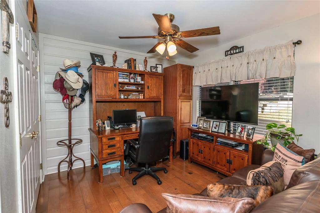 172 Cheyenne Drive, Nocona, TX 76255 172 Cheyenne Drive, Nocona, TX 76255