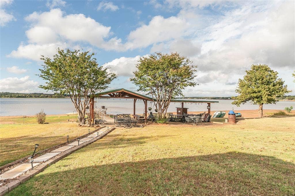 172 Cheyenne Drive, Nocona, TX 76255 172 Cheyenne Drive, Nocona, TX 76255