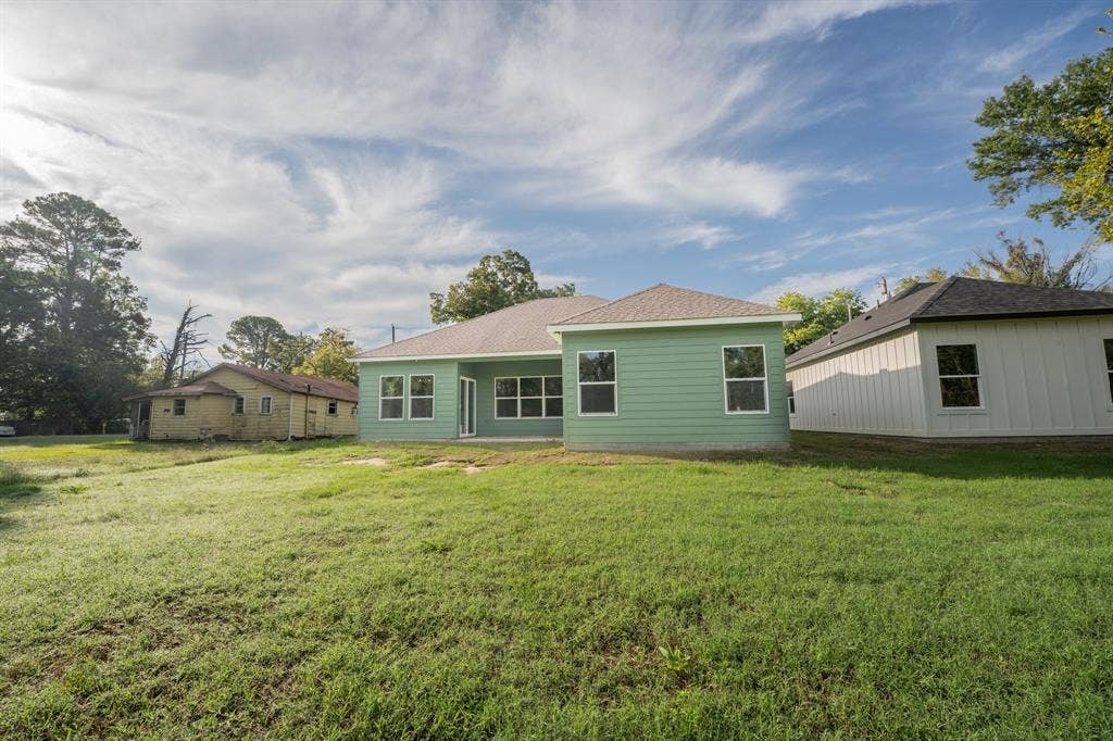 923 Putnam Street, Sulphur Springs, TX 75482