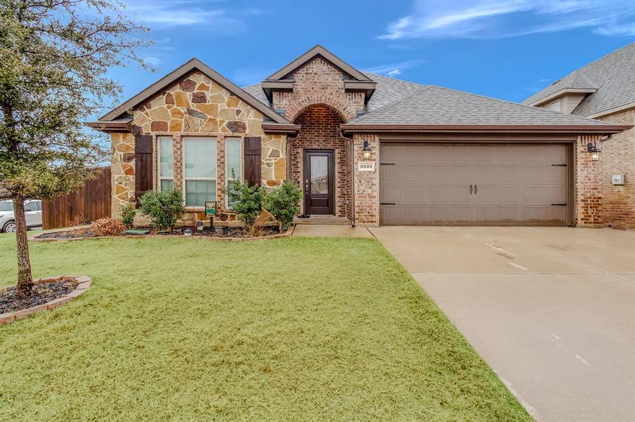 Property photo for 3225 Shady River Trail, Royse City, TX
