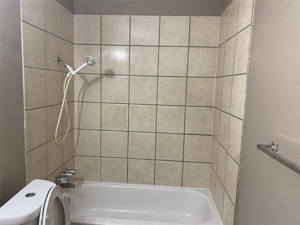 1121 Jameson Street, Weatherford, TX 76086 1121 Jameson Street, Weatherford, TX 76086