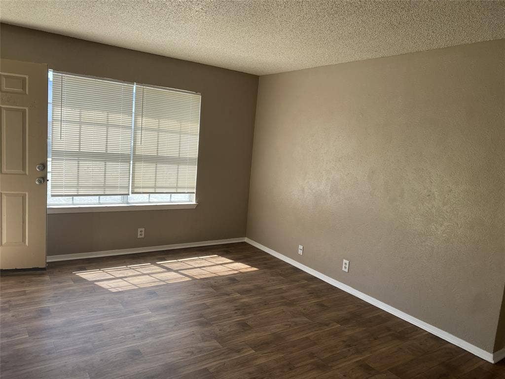 1121 Jameson Street, Weatherford, TX 76086 1121 Jameson Street, Weatherford, TX 76086