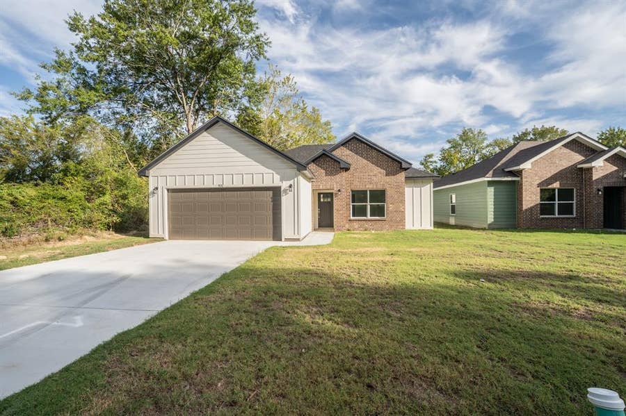 Property photo for 921 Putman, Sulphur Springs, TX