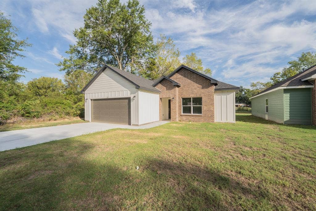 921 Putnam, Sulphur Springs, TX 75482