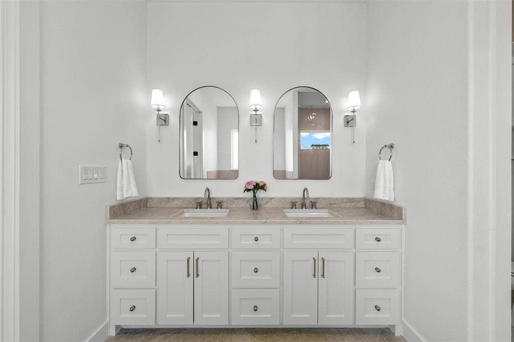 1321 Tahonta Drive, Hewitt, TX 76643 1321 Tahonta Drive, Hewitt, TX 76643