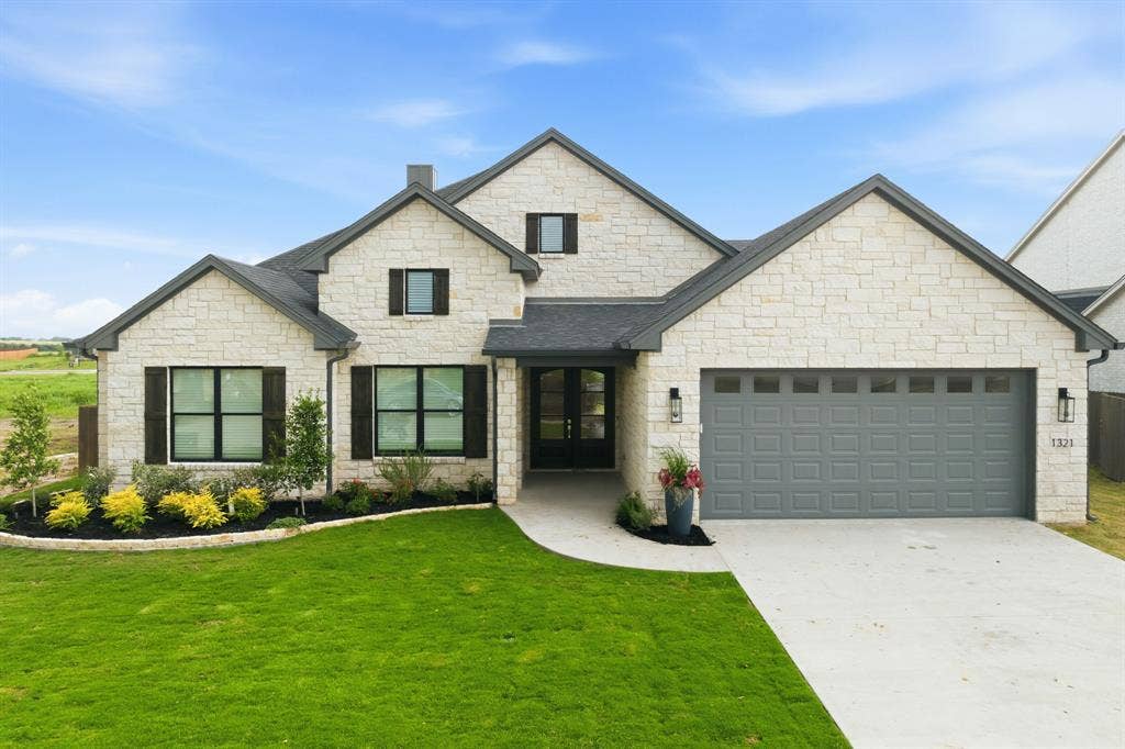 1321 Tahonta Drive, Hewitt, TX 76643 1321 Tahonta Drive, Hewitt, TX 76643