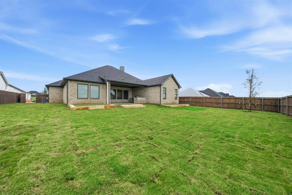 1321 Tahonta Drive, Hewitt, TX 76643 1321 Tahonta Drive, Hewitt, TX 76643