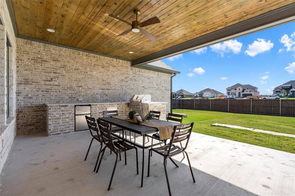 1321 Tahonta Drive, Hewitt, TX 76643 1321 Tahonta Drive, Hewitt, TX 76643