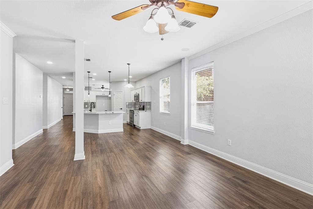 315 Londonderry Lane, Mansfield, TX 76063
